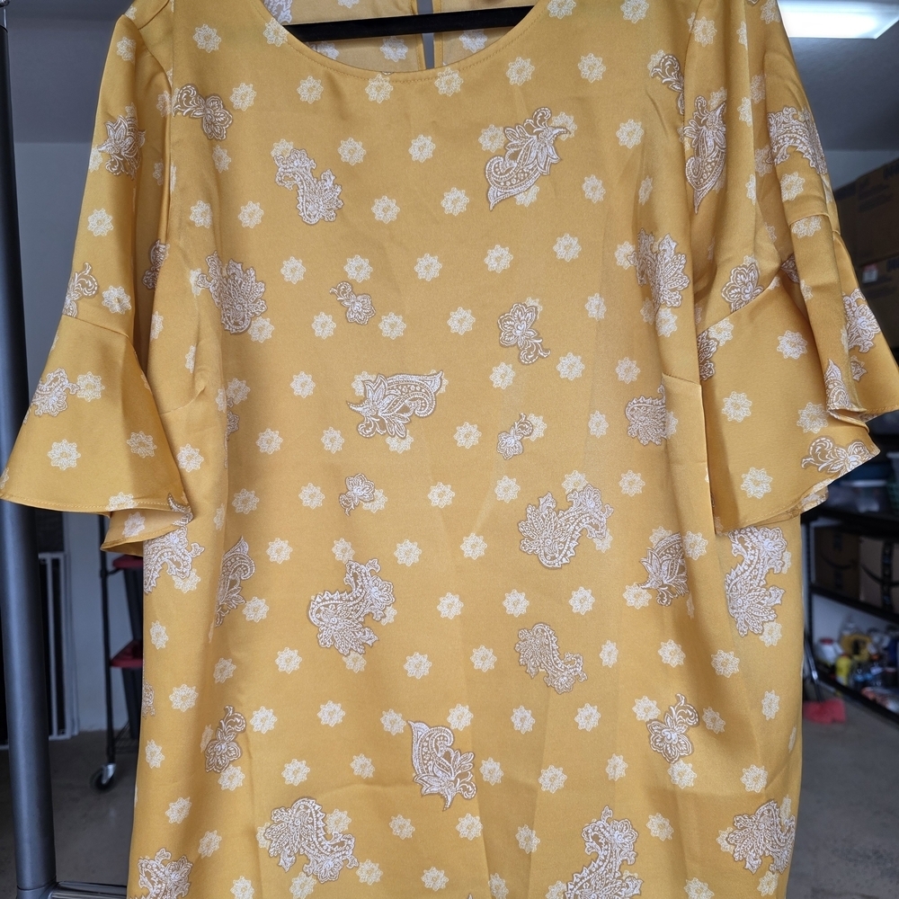 Vince Camuto Paisley Mustard Blouse Bell Sleeves Size 1X Chest 24" - Picture 3 of 8